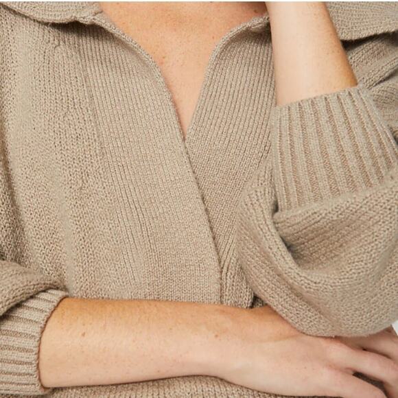 BROCHU WALKER Marlowe Cropped Henley Sweater in Taupe, Size Small - Picture 4 of 14